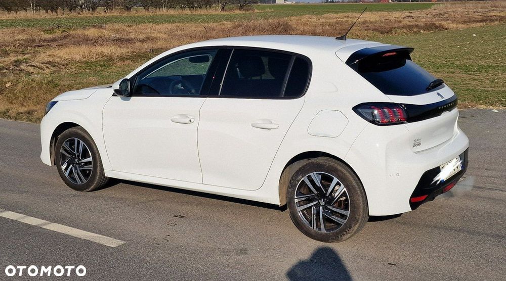Peugeot 208 - 7