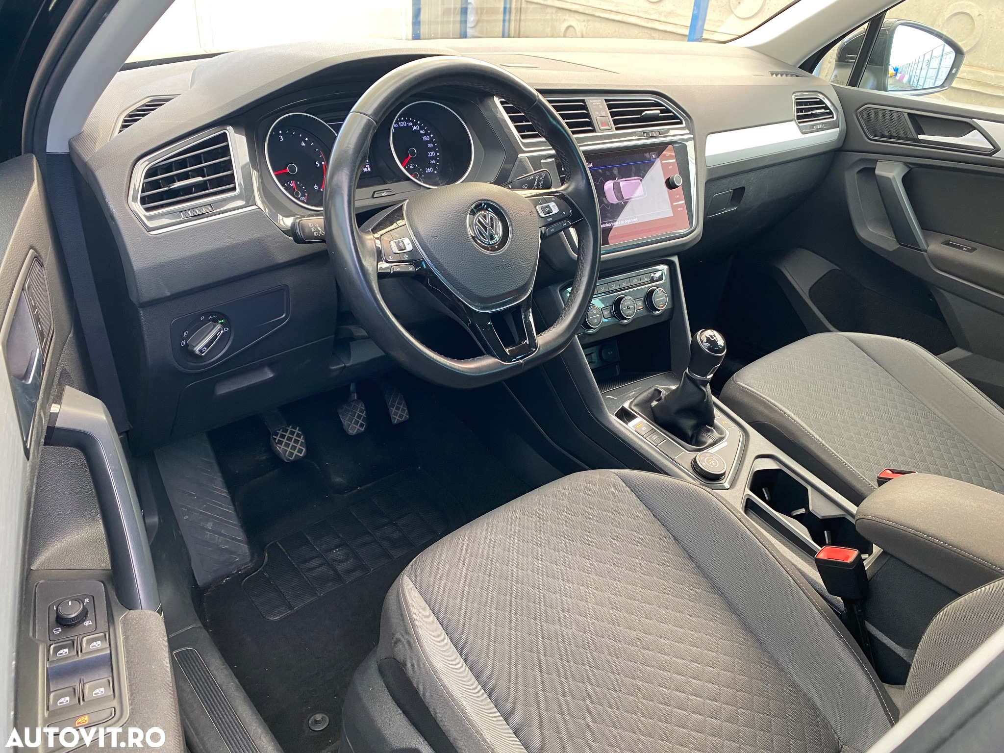 Volkswagen Tiguan 2.0 TDI SCR 4MOTION (BlueMotion Tech) Comfortline - 12
