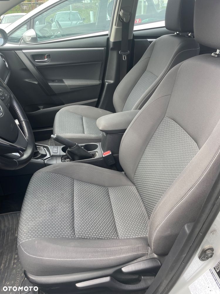 Toyota Corolla 1.6 Active - 9