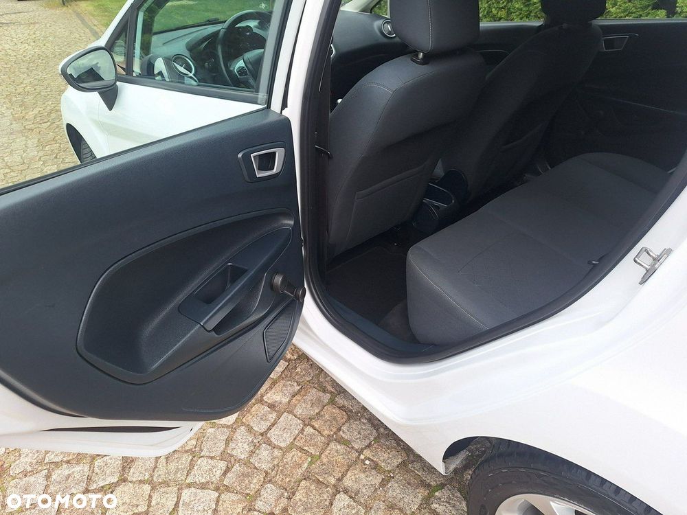 Ford Fiesta - 18