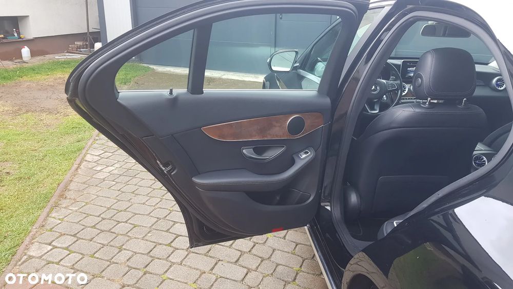 Mercedes-Benz Klasa C 300 7G-TRONIC Avantgarde - 19
