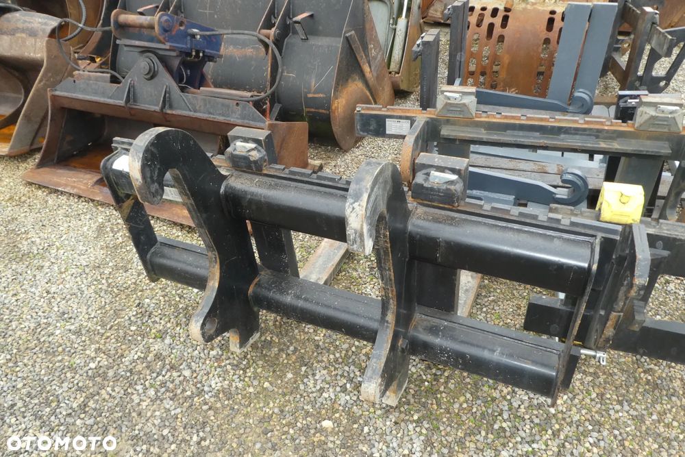 Caterpillar 444 -O7A Z NIEMIEC - 32