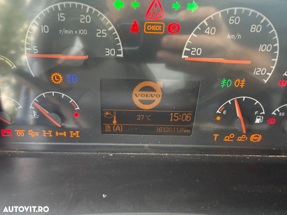 VOLVO 440 2008 — imagine 4