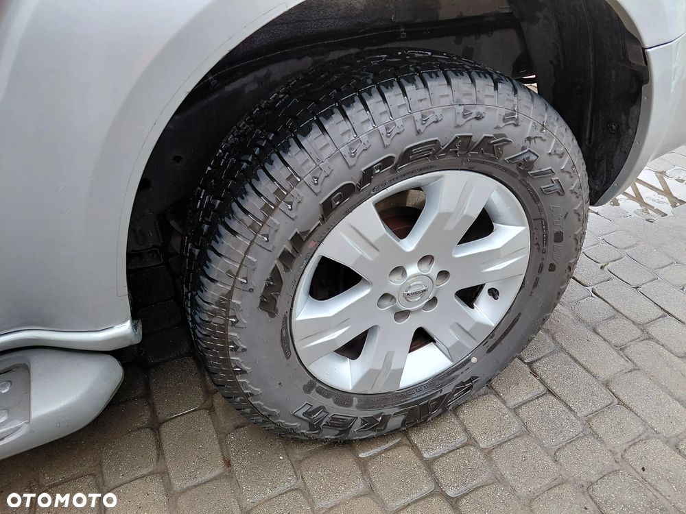 Nissan Pathfinder 2.5 DCi Elegance + - 9