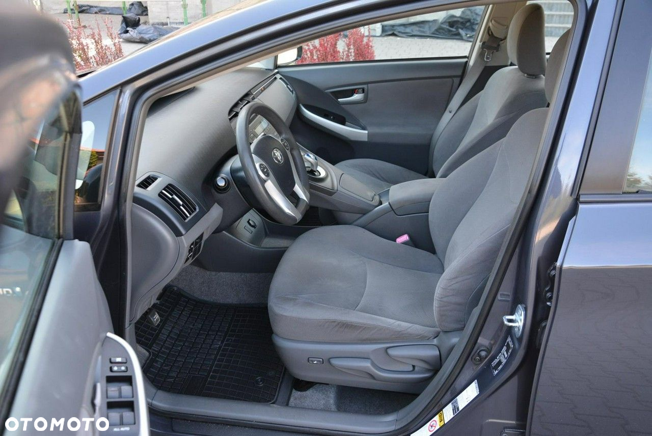 Toyota Prius - 21