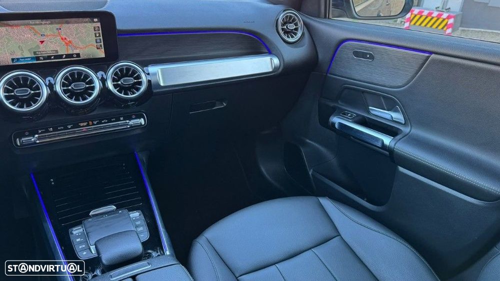 Mercedes-Benz EQB 300 4Matic Progressive - 10