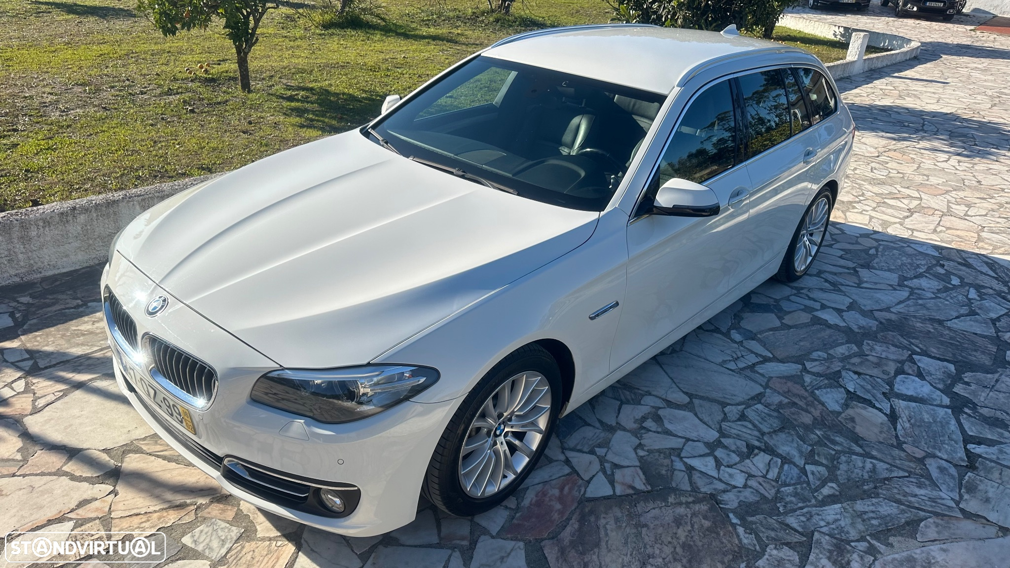 BMW 520 d Line Luxury Auto - 2