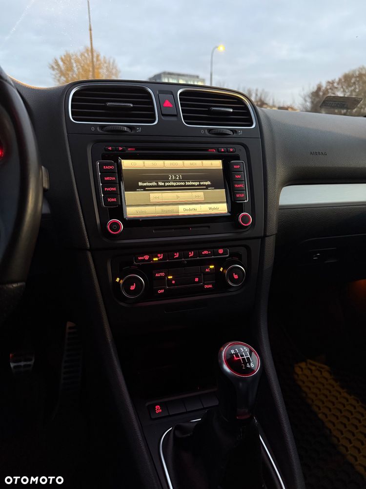 Volkswagen Golf - 14