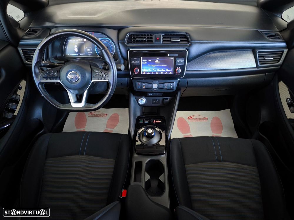 Nissan Leaf N-Connecta - 9