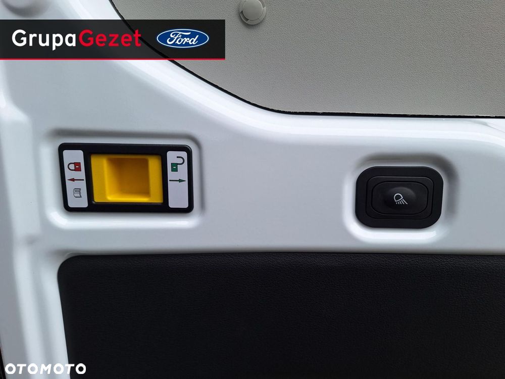 Ford Transit - 18