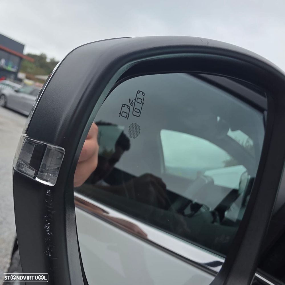 Peugeot 3008 2.0 BlueHDi GT EAT6 - 38