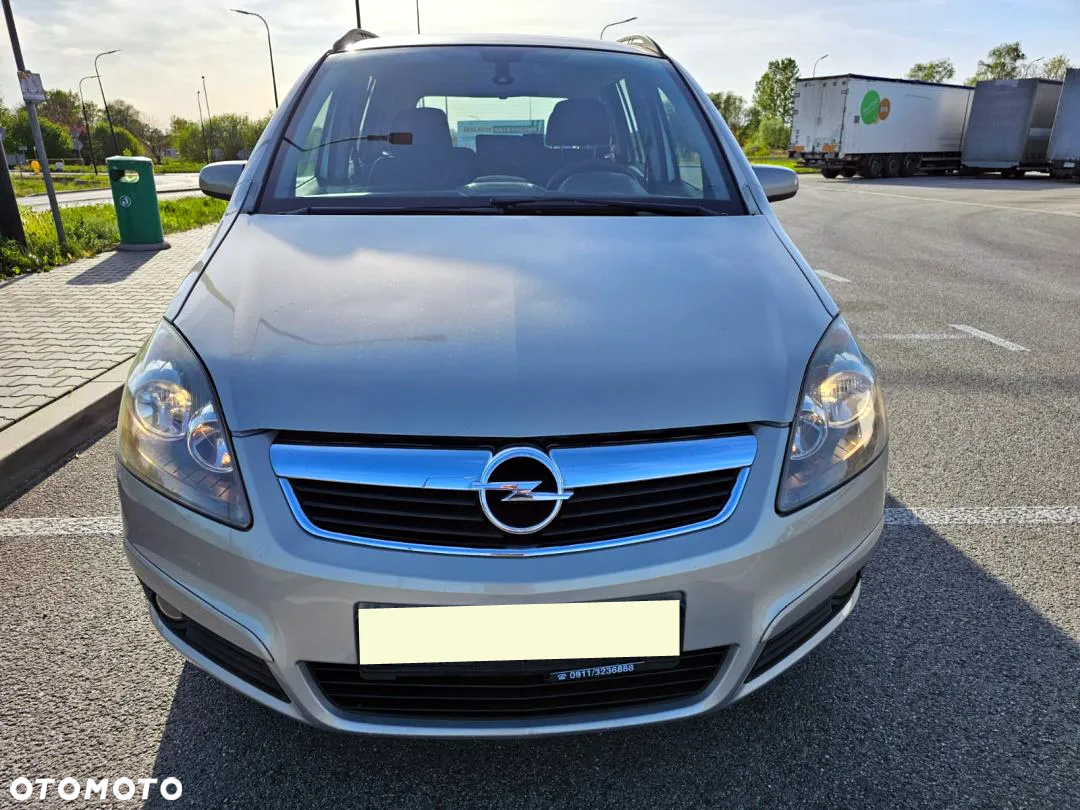 Opel Zafira 1.8 Cosmo - 17