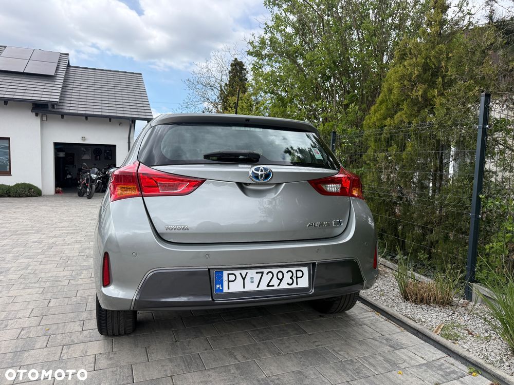 Toyota Auris Hybrid 135 Premium - 32