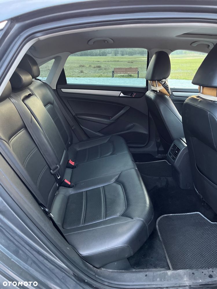 Volkswagen Passat - 6