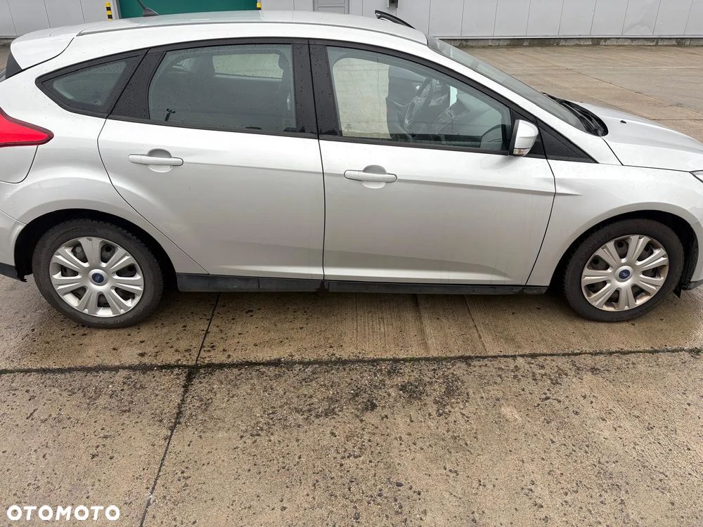 Ford Focus 1.5 TDCi Trend - 8
