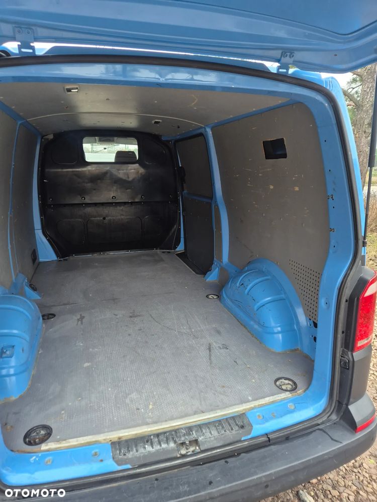 Volkswagen Transporter T6 - 23