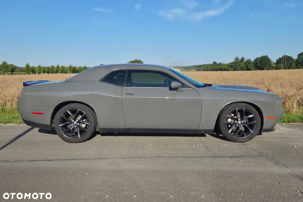 Dodge Challenger - 3