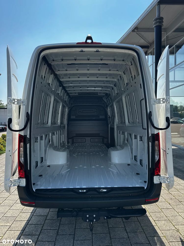 Mercedes-Benz Sprinter - 31