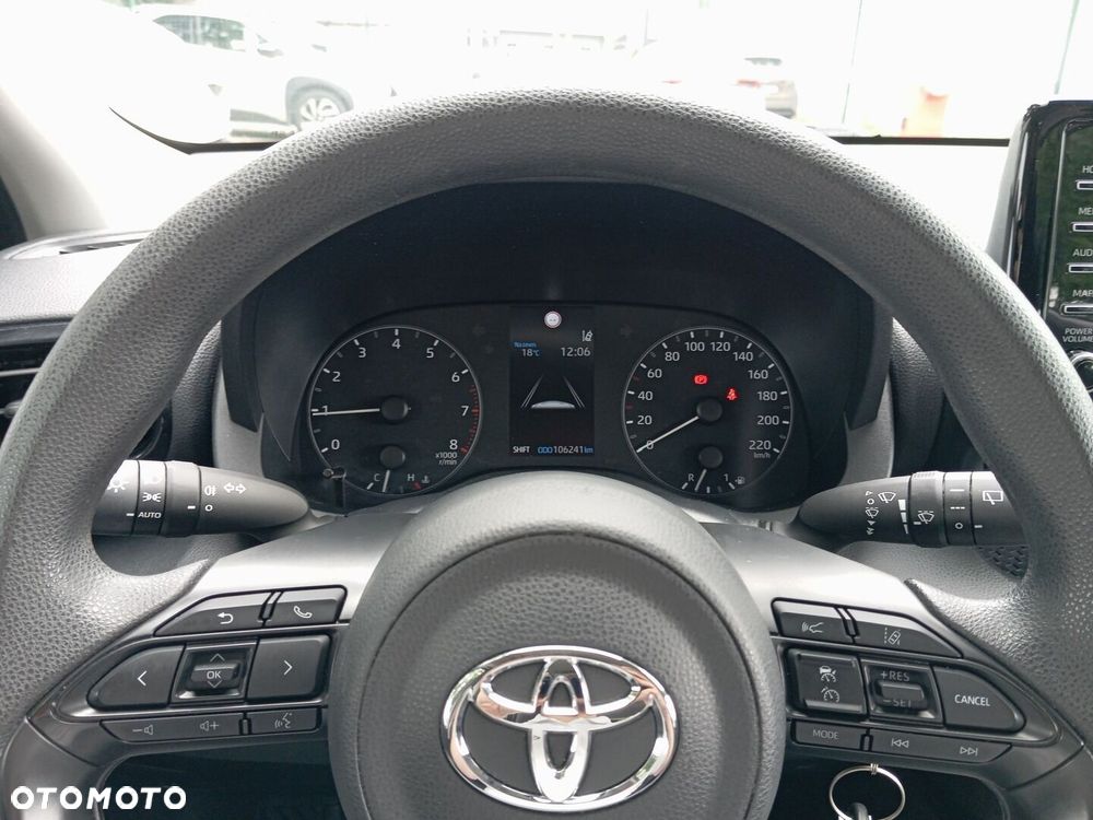 Toyota Yaris - 14
