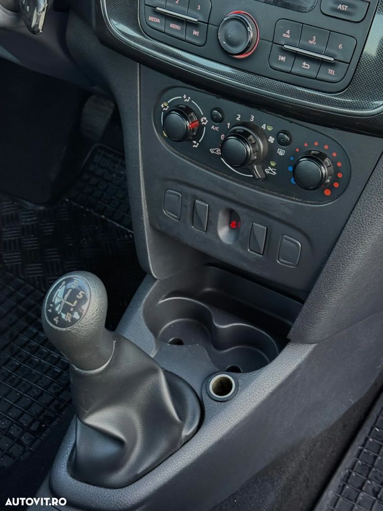 Dacia Logan 1.0 SCe Ambiance - 14