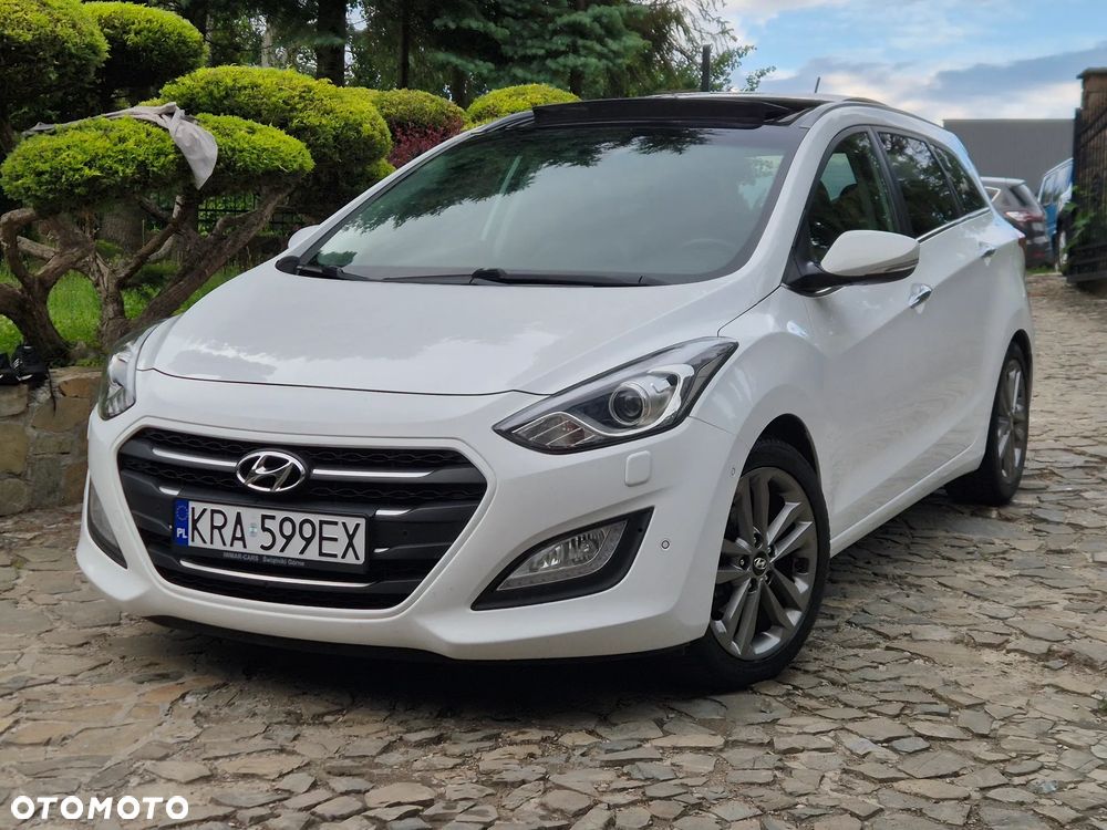 Hyundai i30 blue Kombi 1.6 CRDi DCT Premium - 10