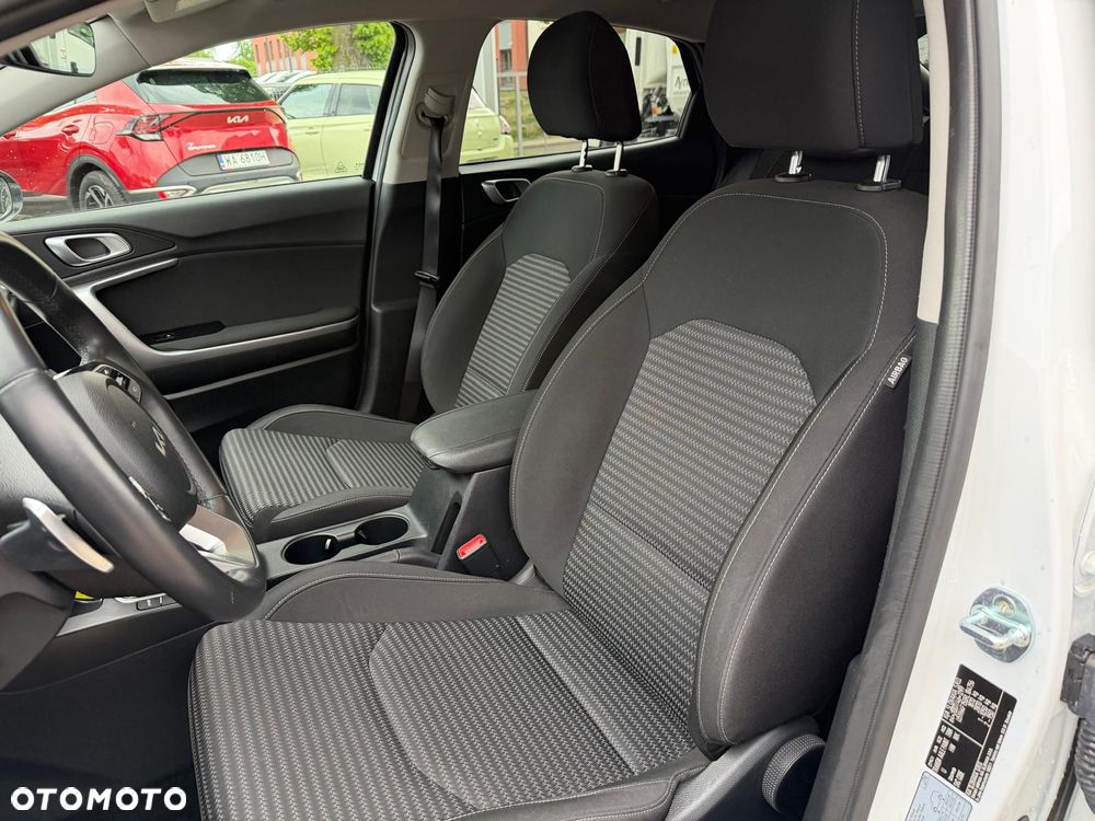 Kia XCeed 1.5 T-GDI M DCT - 14