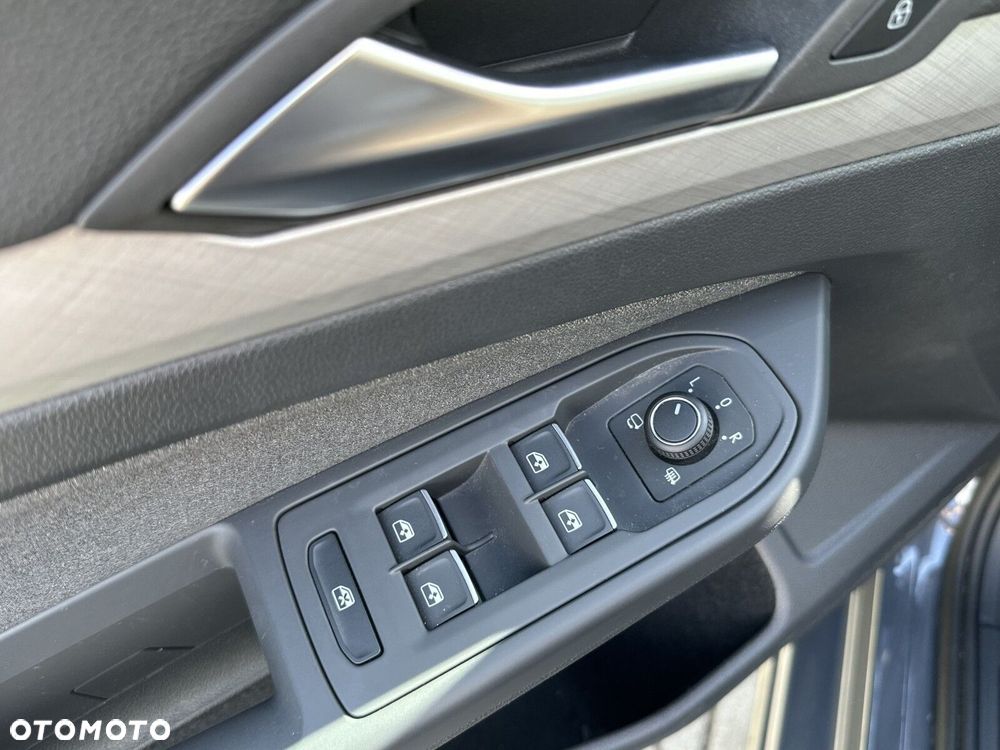 Volkswagen Golf - 27