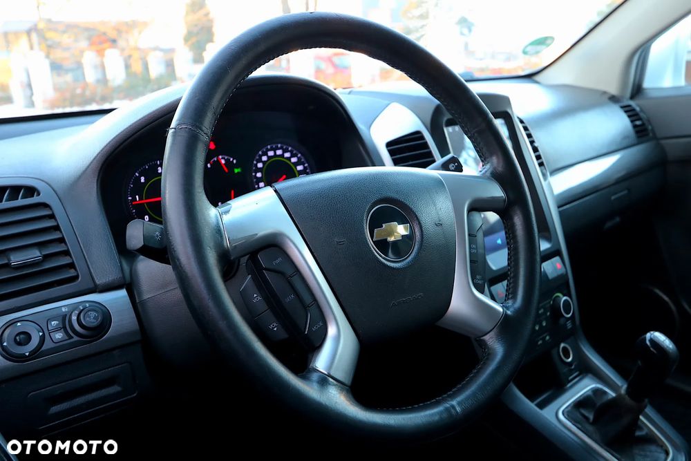 Chevrolet Captiva 2.0 d LT high (deu) - 29