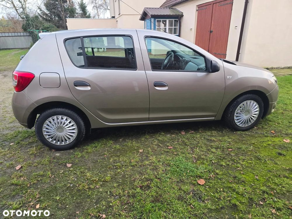 Dacia Sandero - 1