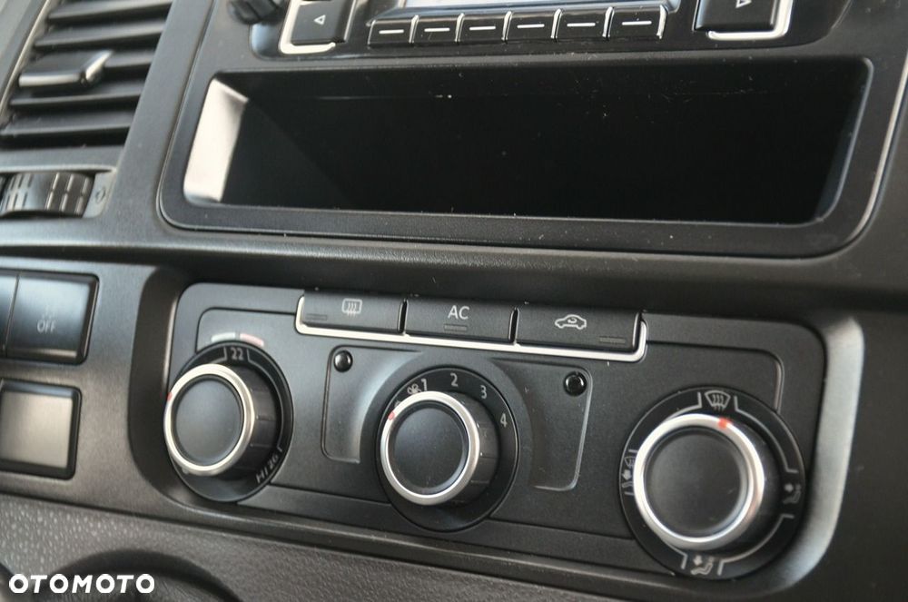Volkswagen Transporter - 15