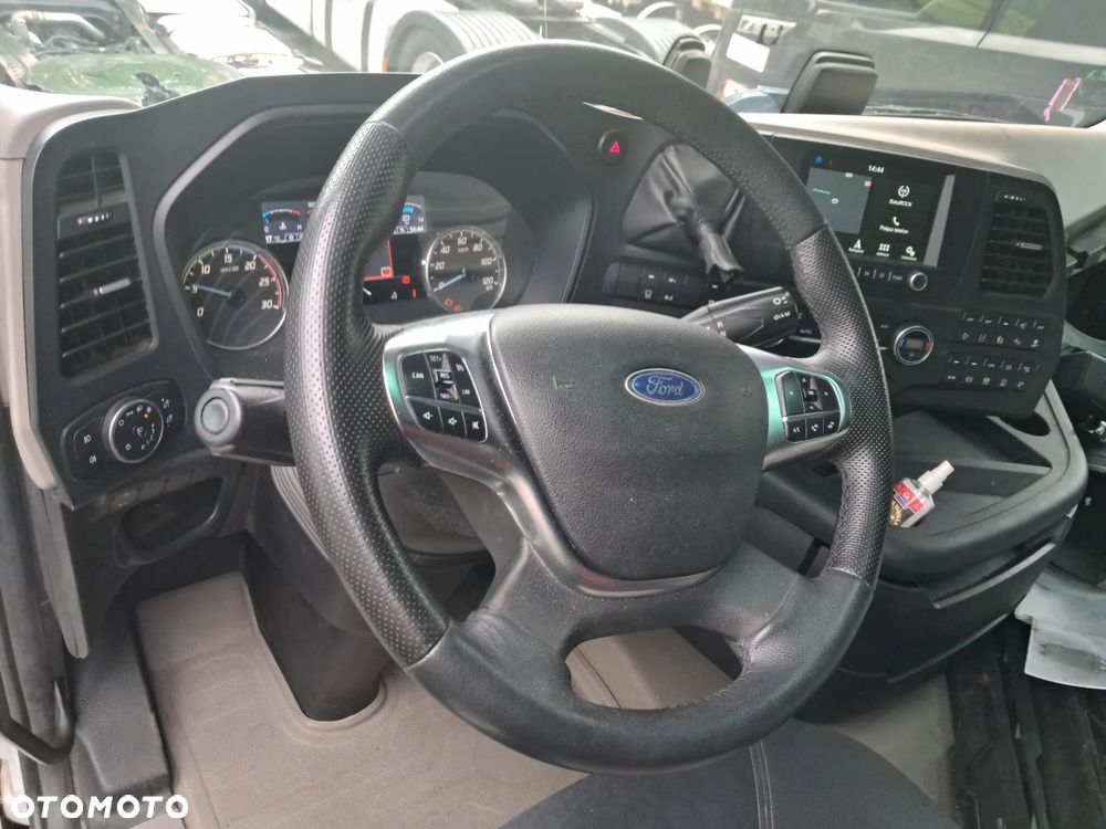 Ford F-MAX - 8