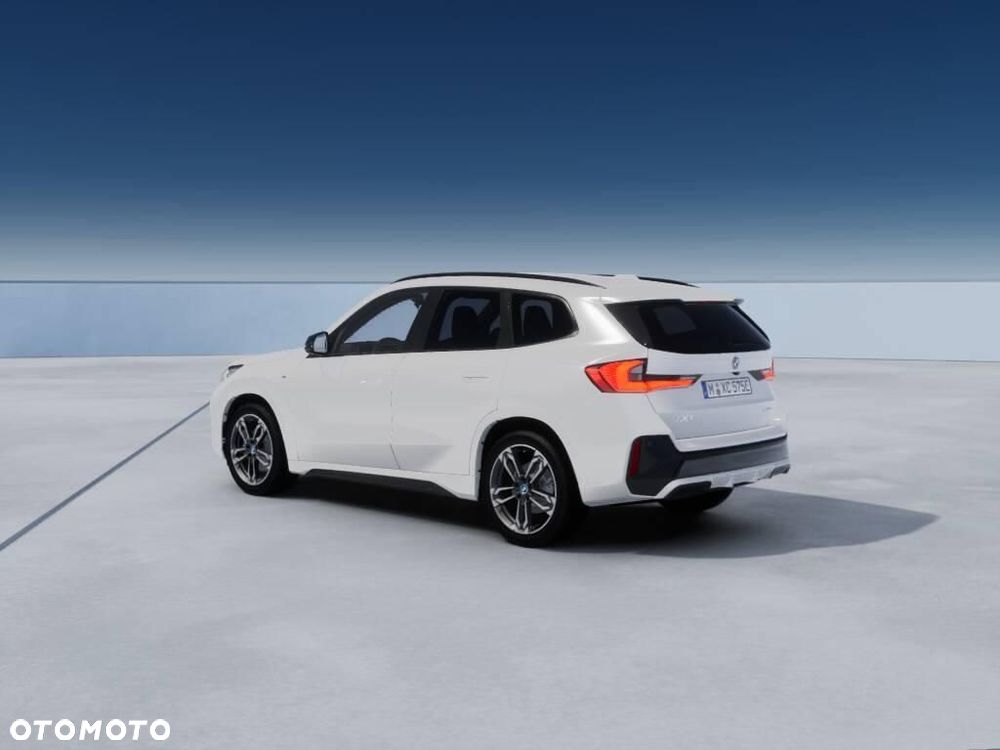 BMW iX1 xDrive30 66.5kWh M Sport - 2