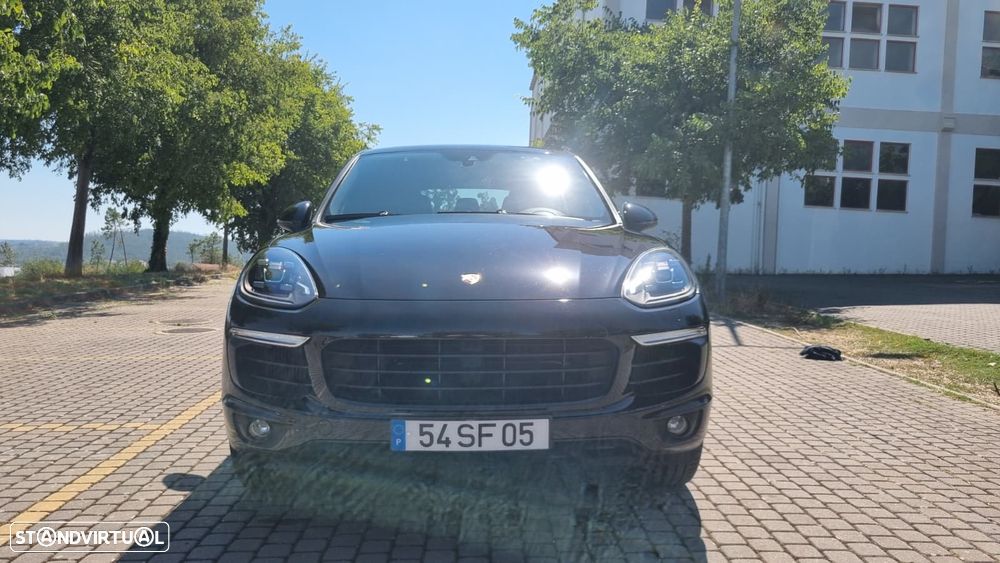 Porsche Cayenne Platinum Edition - 15