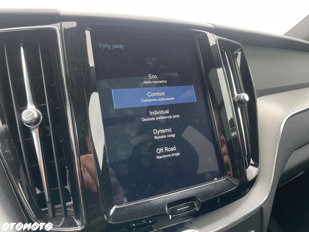 Volvo XC 60 T4 Geartronic RDesign - 33