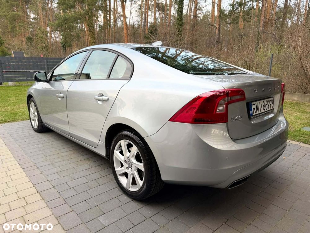 Volvo S60 D4 Momentum - 5