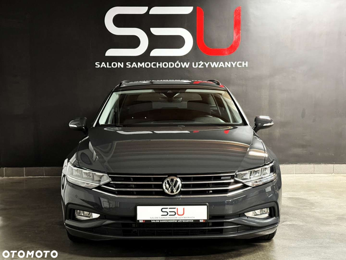 Volkswagen Passat - 10