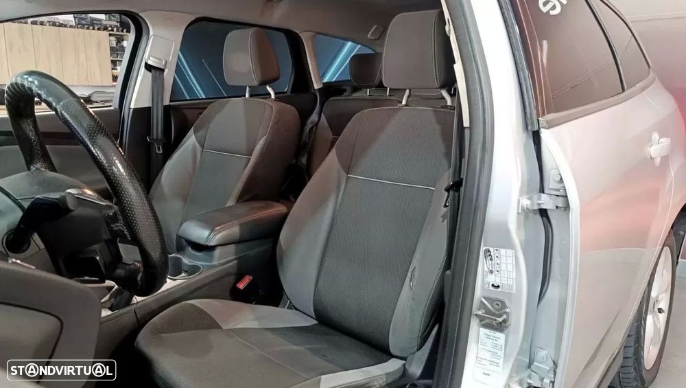 Ford Focus SW 1.6 TDCi Titanium Best Econetic - 35