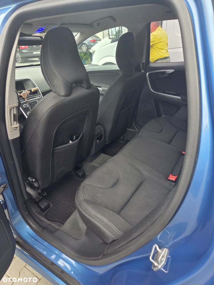 Volvo XC 60 D4 Kinetic - 23