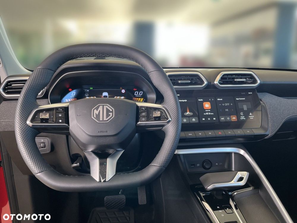 MG ZS Hybrid+ - 15