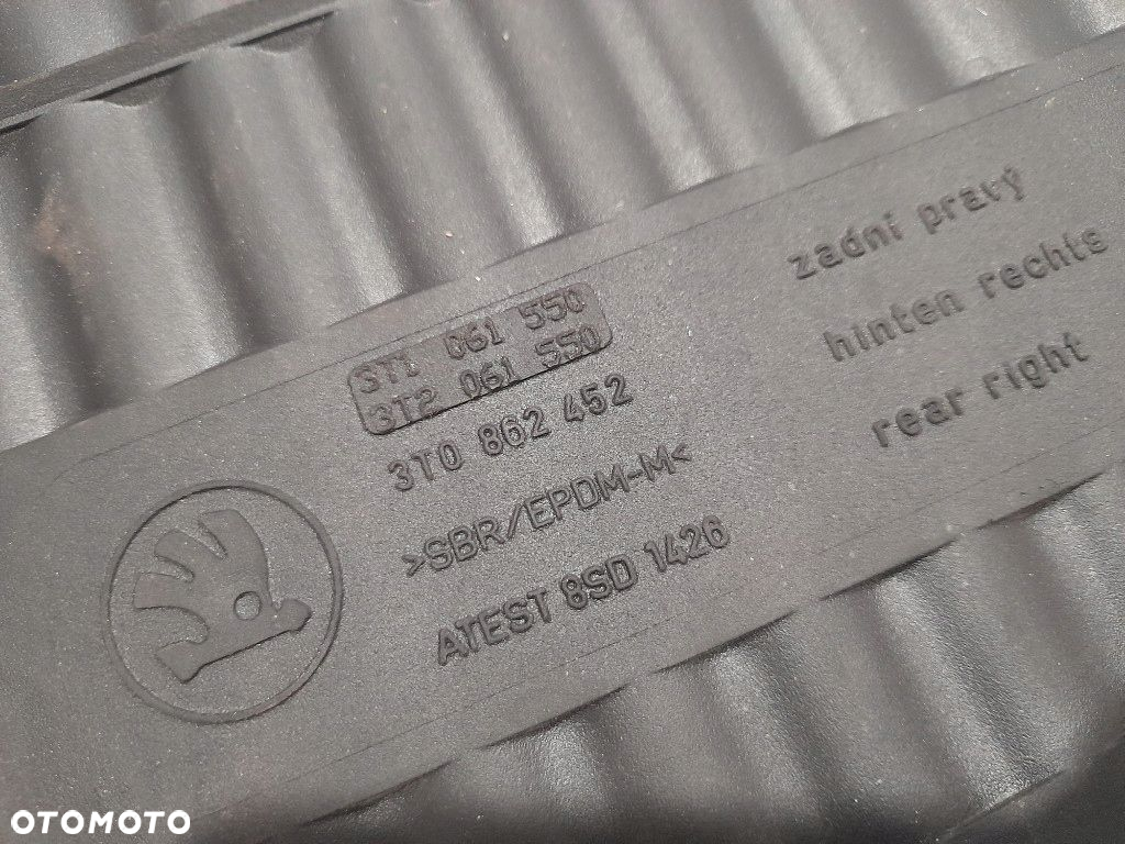 SKODA SUPERB II KOMBI DYWANIKI WYCIERACZKI GUMOWE 3T1862435 ORYGINAŁ SUPER - 15