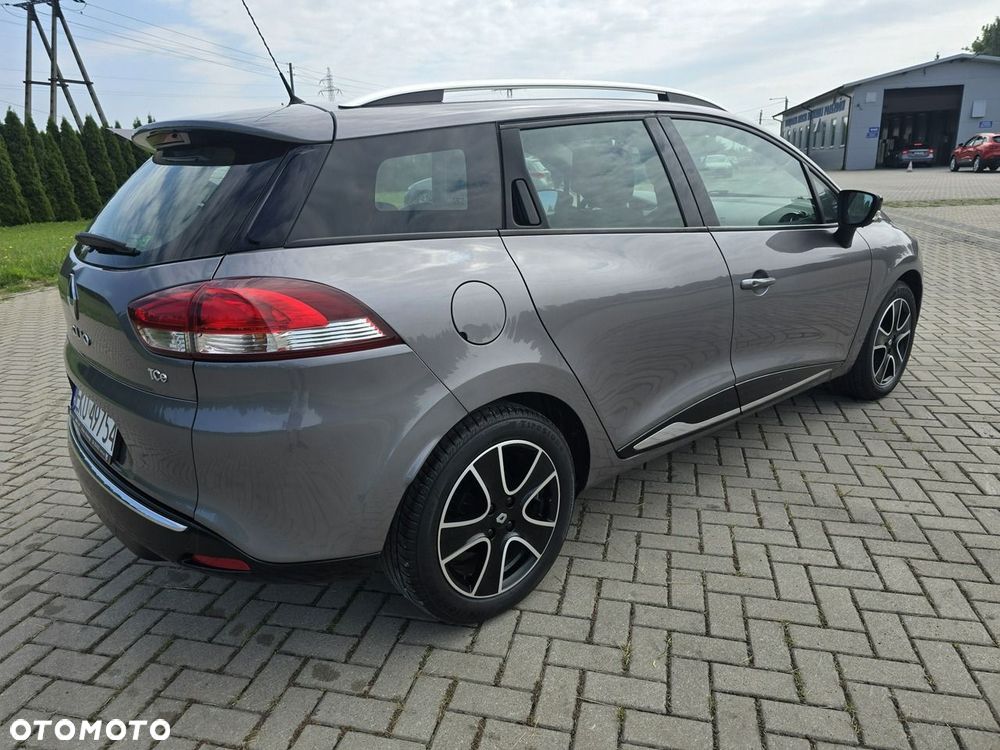 Renault Clio - 9