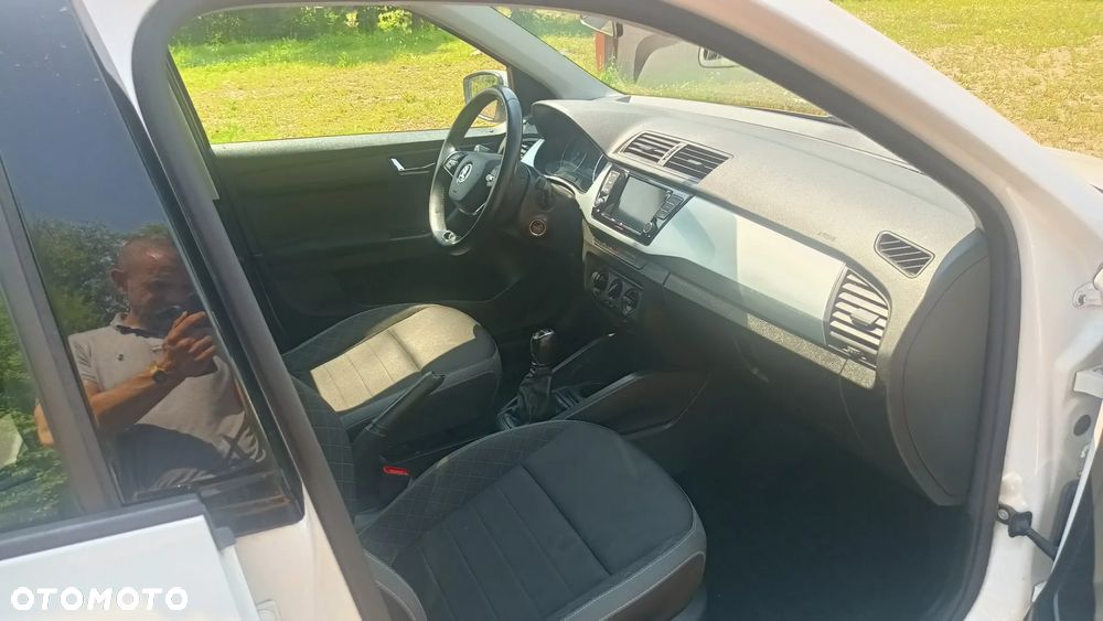 Skoda Fabia 1.0 TSI Essence - 9