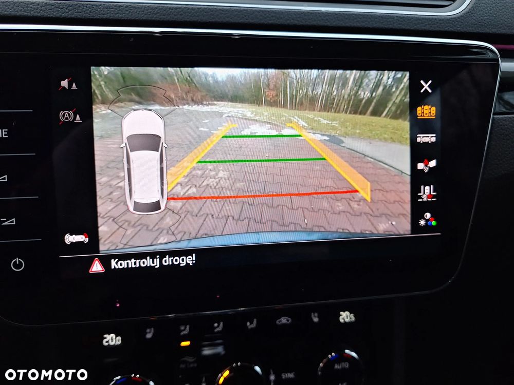 Skoda Superb 2.0 TDI 4x4 DSG L&K - 20