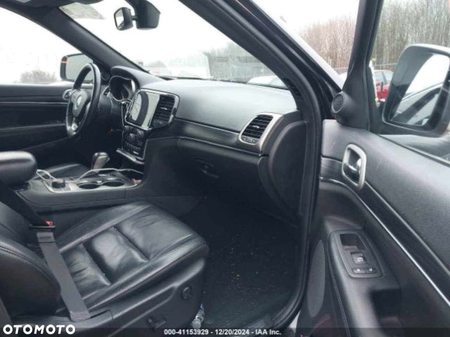 Jeep Grand Cherokee - 10