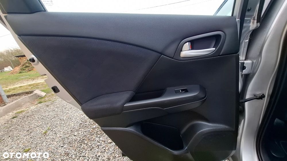 Honda Civic 1.6 i-DTEC Lifestyle Black Edition - 19