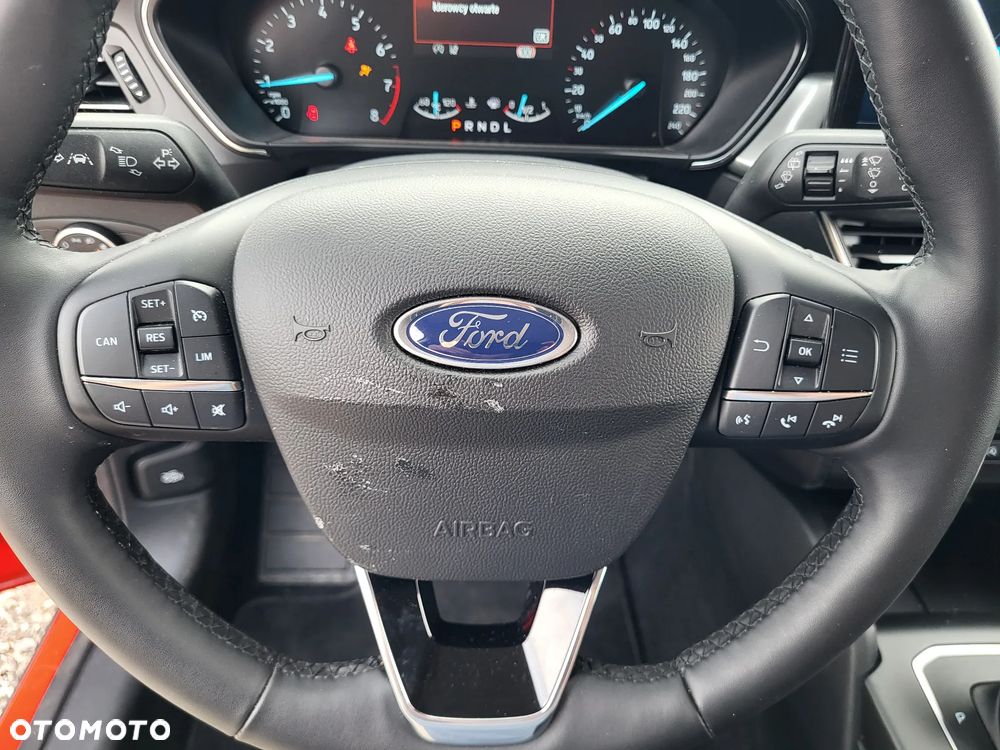 Ford Focus 1.0 EcoBoost Hybrid TITANIUM - 13