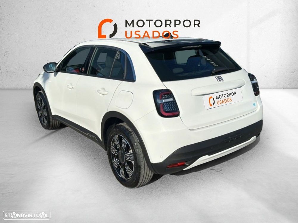 Fiat 600e 54 kWh (RED) - 6