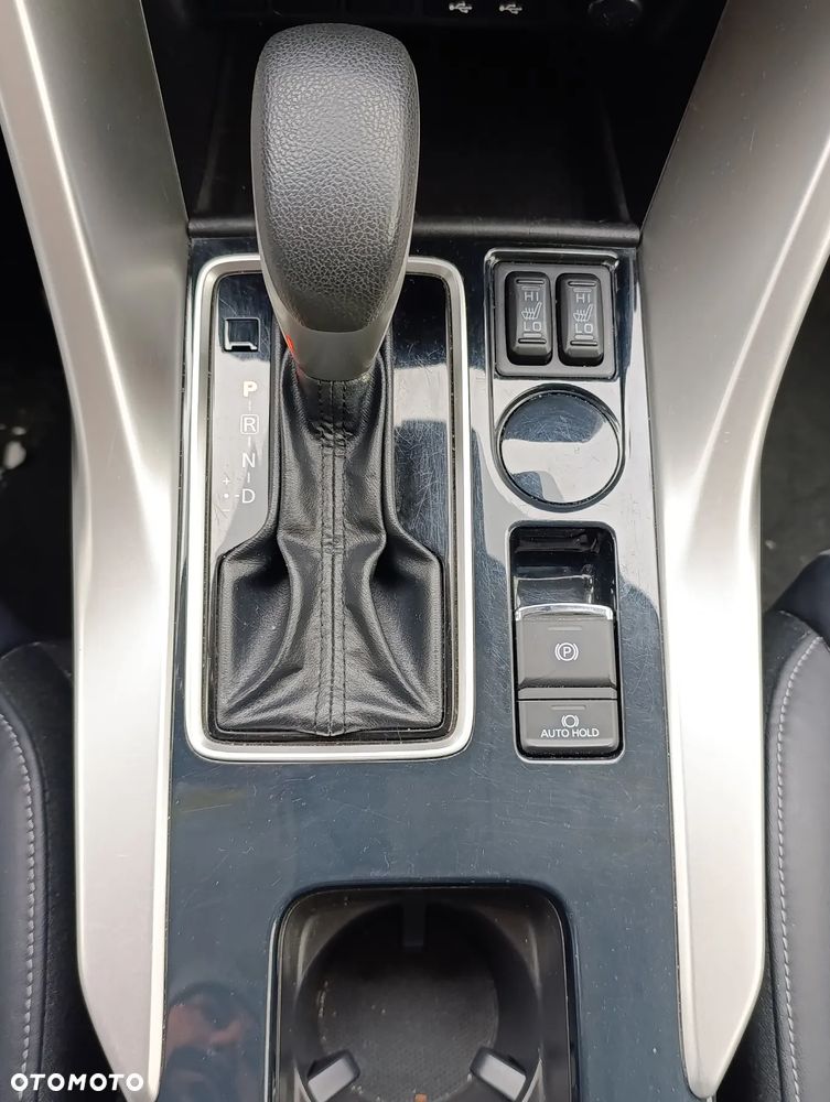 Mitsubishi Eclipse Cross - 10