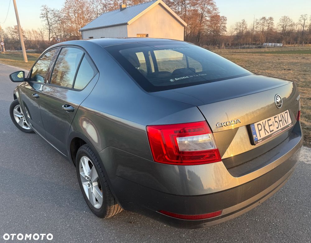 Skoda Octavia 1.6 TDI Active - 9