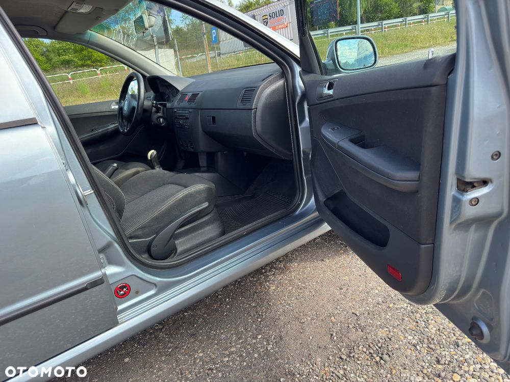 Skoda Fabia 1.4 16V Elegance - 24